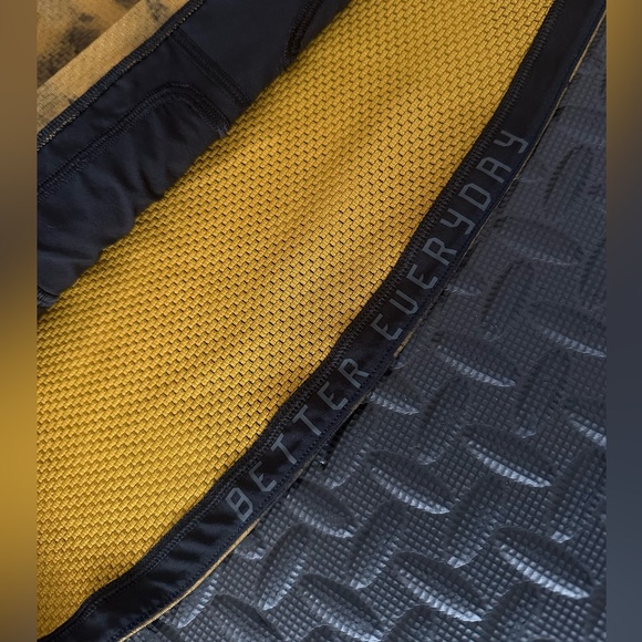 I ❤️ this hoodie. Sold on EBay! Lululemon Textured Tech Sz Small Training - Picture 8 of 11